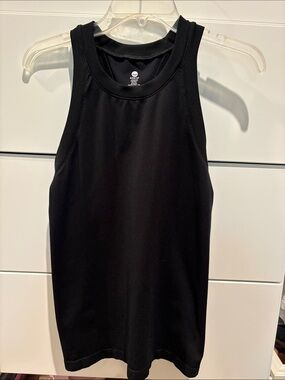 Senita Athletics Black Ribbed Active Tank